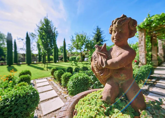 Daire Uebermalztal Gartenblick